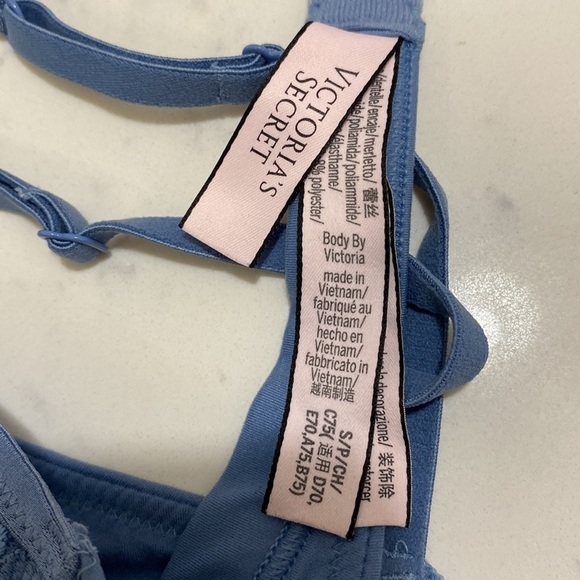 VS 👙 LACEY BLUE BRA ✨ SIZE S ✨ SEMI NEW - Picture 8 of 8